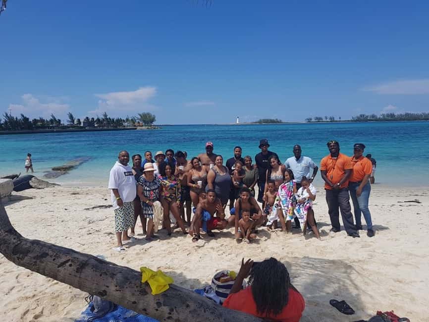 Nassau: Historical Sightseeing Guided Half-Day Tour - Paradise Island and the Atlantis photo stop