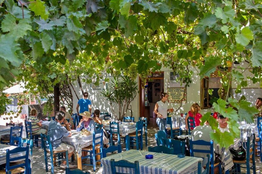 Naxos: Half-Day Guided History and Culture Sightseeing Tour - Starting outside Naxos Port