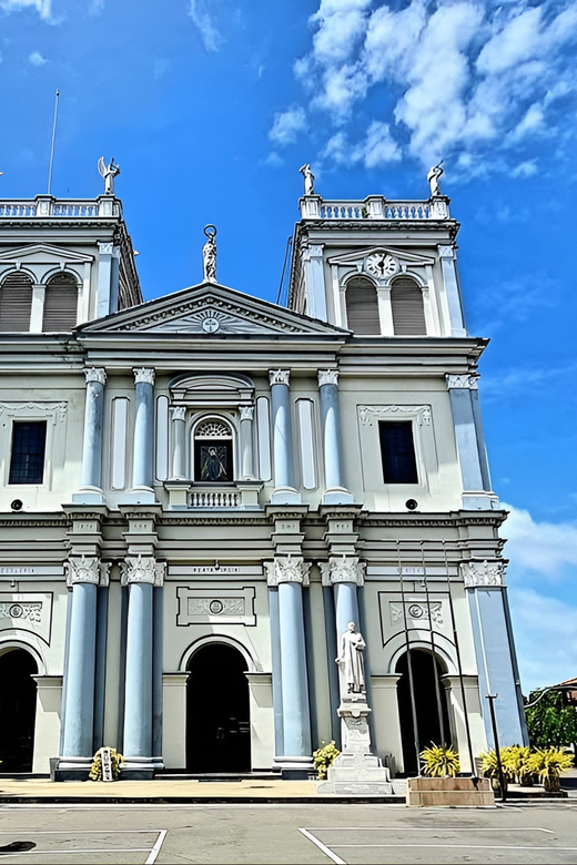 Negombo Heritage Walking Tour - Sri Lankan snacks, sweets, and a useful pause