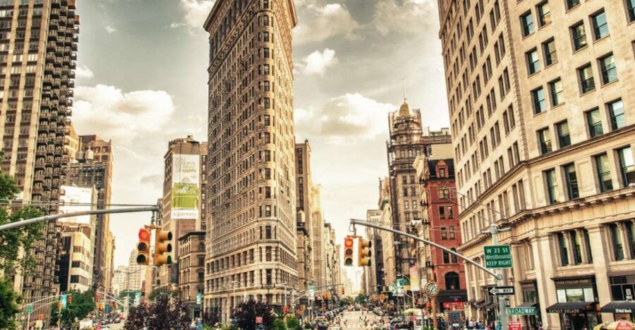 New York City: Flatiron Food, History, and Architecture Tour - Union Square Greenmarket and the Lower East Side Ecology Center