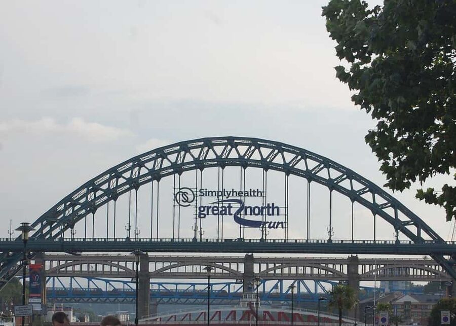 Newcastle: History and Highlights Guided Walking Tour - What this Newcastle walking tour does well