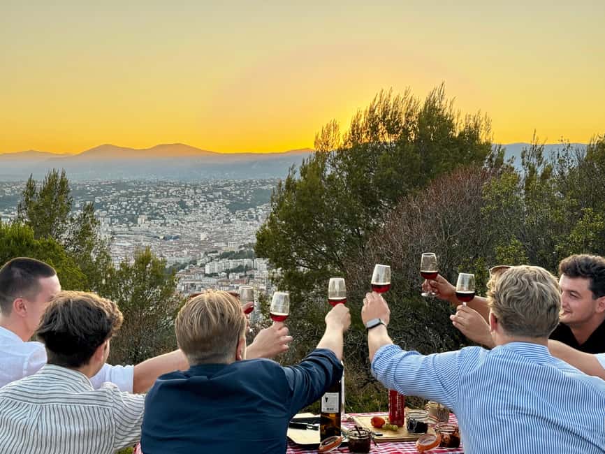 Nice: Sunset & Wine Tasting in a historic Land Rover - Leaving Port Lympia in a classic 4x4