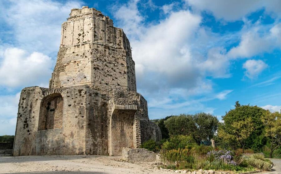 Nimes: Ancient Roman Arena Ticket & Old Town Audio Tour - How much time should you allow?