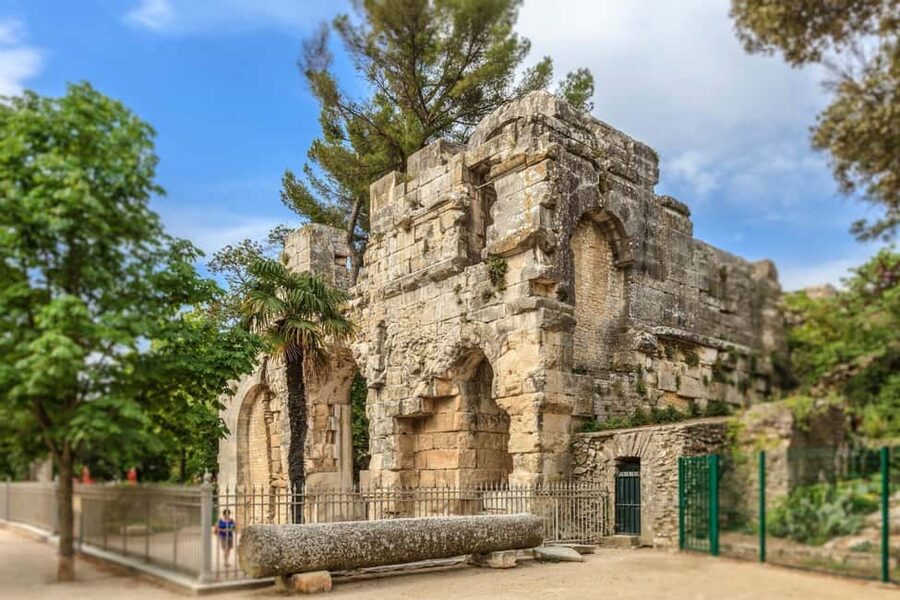 Nîmes - Spend a day like an ancient Roman - The Jardins de la Fontaine and the old sacred spring