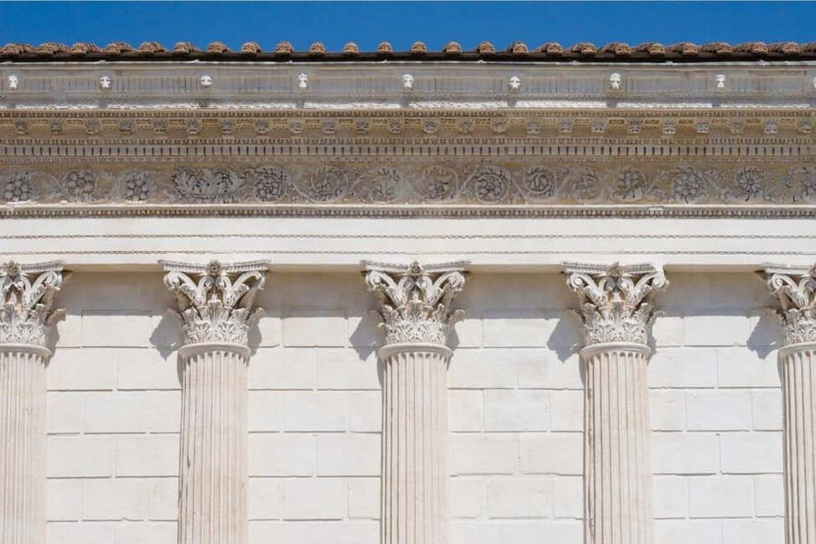 Nîmes - Spend a day like an ancient Roman - The Maison Carrée, Roman design at its clearest