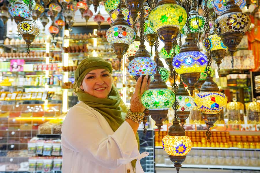 Old Dubai Historic Guided Tour: Creek, Street Food & Souks - Crossing Dubai Creek by traditional abra
