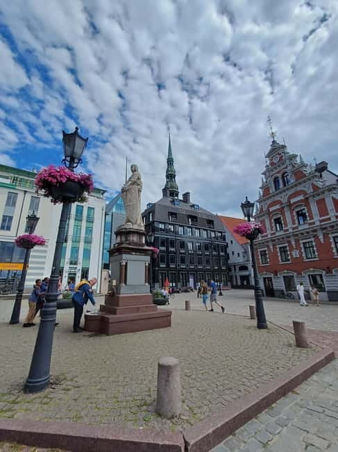 Old Riga in Italian: History&Legends - Starting beside the House of the Blackheads