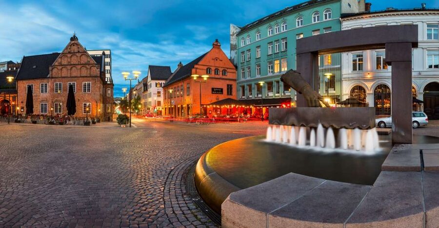 Oslo: Historic Myths & Legends Evening Walking Tour - Key points to know before you book