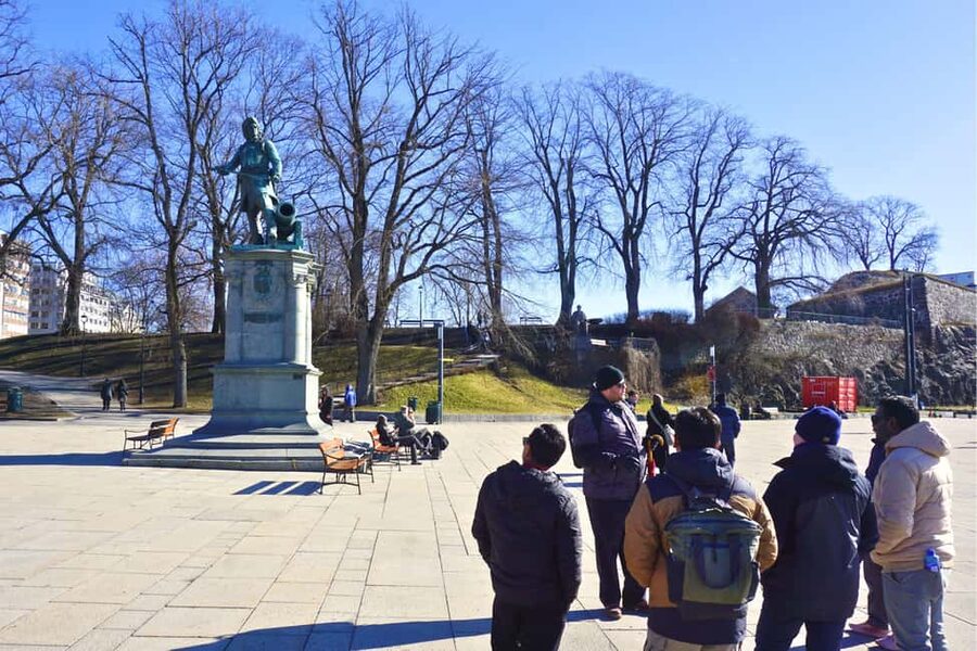 Oslo: Small Group History, Art & Secrets Tour - Parliament, Christian IV’s glove, and Oslo’s older story