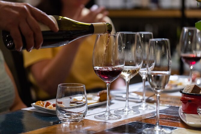 Palace District Evening Culinary, Wine, and History Walk - What the $145 price includes