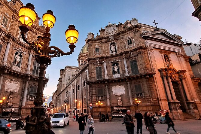 Palermo in 2 hours Main monuments and historic markets - Cape Market is the tour’s most local stretch