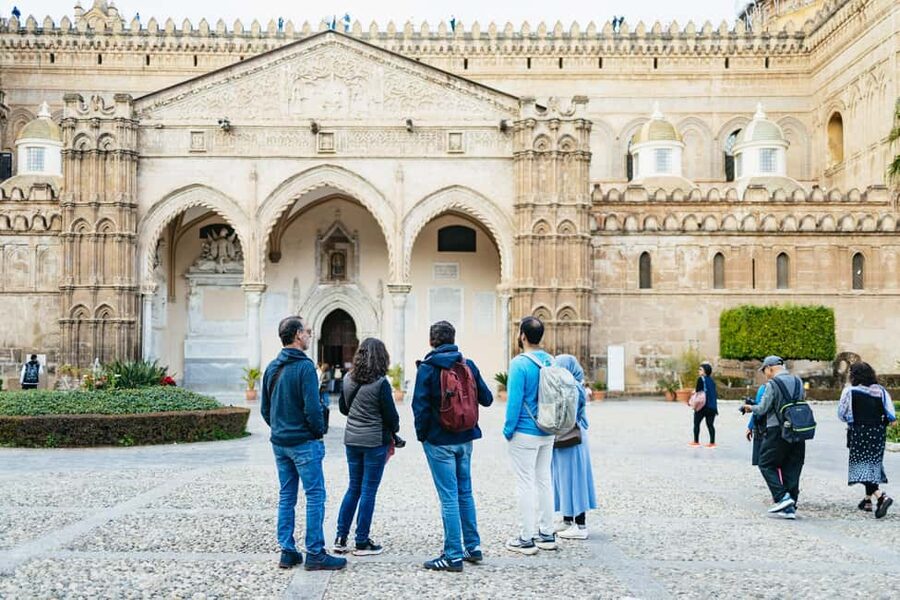 Palermo: Street Food and History Walking Tour - Entering Capo Market through Porta Carini