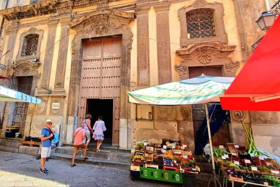 Palermo: Walking Tour of Historic Markets and Monuments - Quattro Canti and Fontana Pretoria