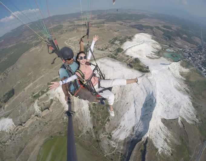 Pamukkale: Tandem Paragliding with Ancient Hierapolis Views - Who should book this flight?