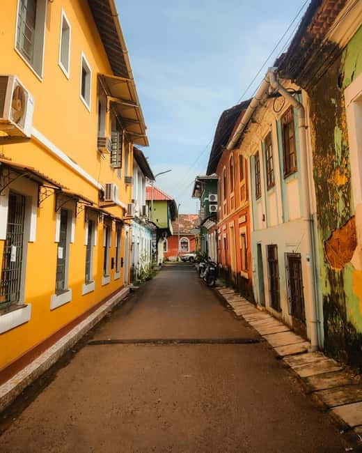 Panaji: Heritage Walking Tour in Fontainhas Latin Quarter - What Fontainhas reveals about Panaji