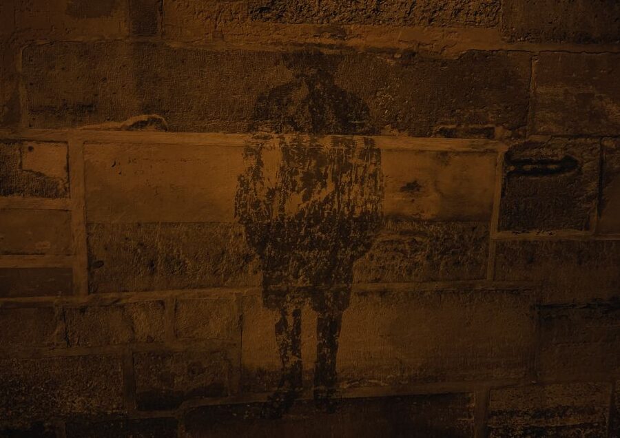 Paris: Dark History and Ghostly Guided Walking Tour - The Conciergerie and the weight of punishment