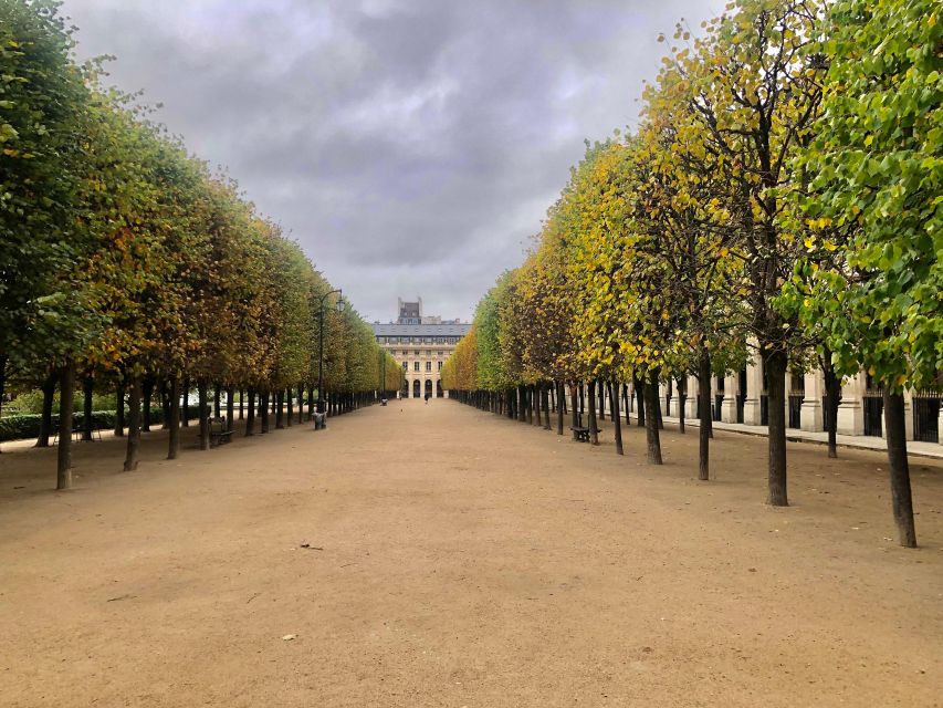 Paris: Fashion History Walking Tour in the Heart of Paris - Place Vendôme and the wider luxury world