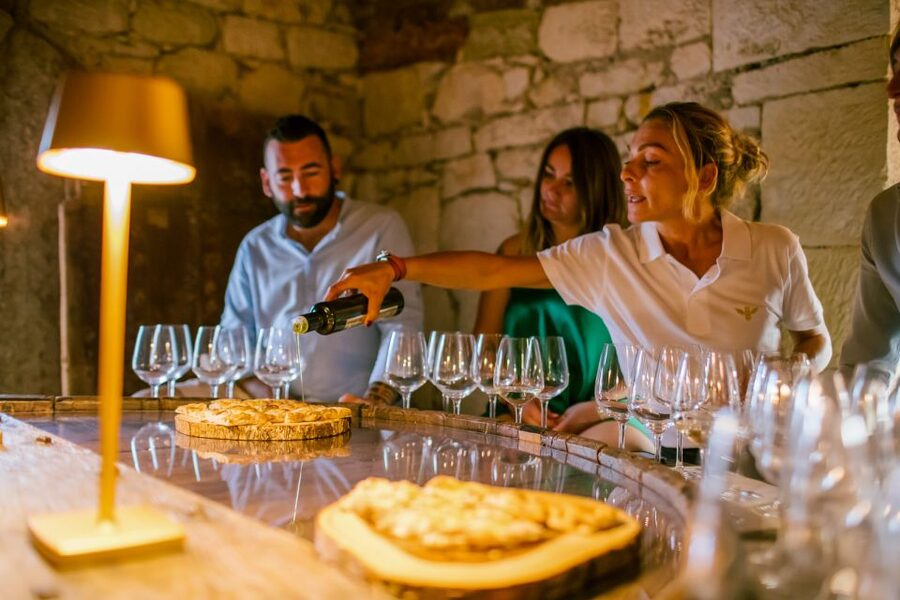Pastrengo: Lake Garda Wine & Food Tasting in Historic Fort - Six organic wines from Lake Garda