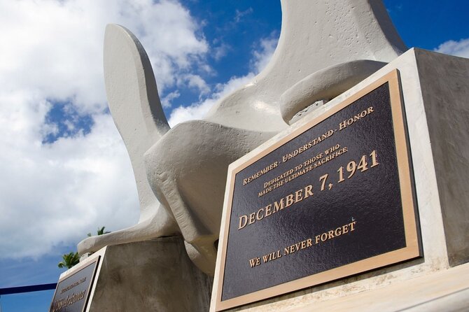 Pearl Harbor & USS Arizona Small-Group Tour [Early Access] - Reaching the USS Arizona Memorial