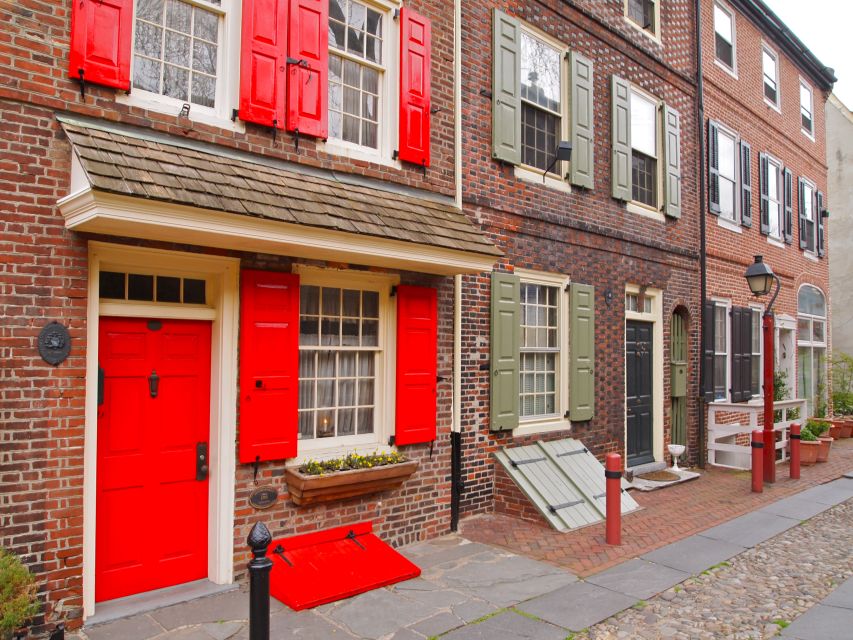 Philadelphia: Grim, Dark, and Twisted History Tour - Burial grounds, tuberculosis, and polluted prisons