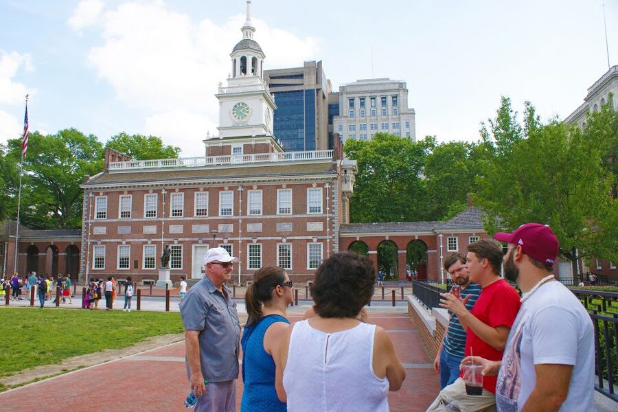 Philadelphia: History, Highlights & Revolution Walking Tour - Carpenters’ Hall and the political build-up