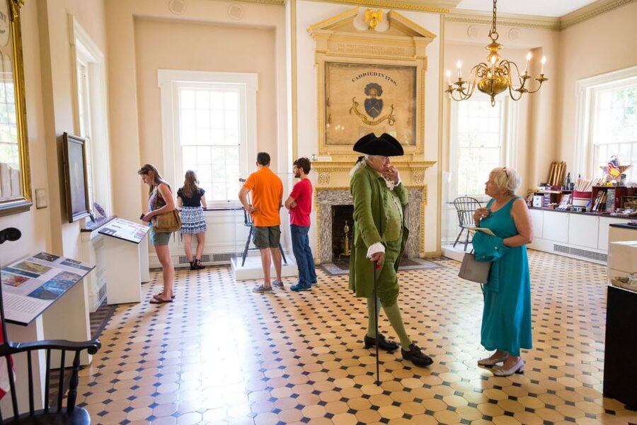 Philadelphia: Revolution and The Founders History Tour - Carpenters’ Hall and the working city