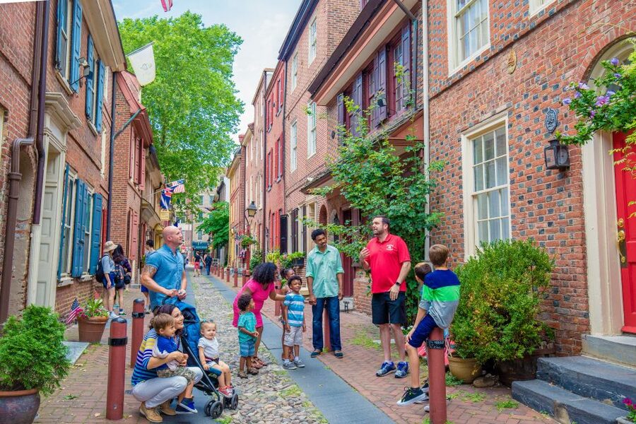 Philadelphia: Revolutionary Walk Through Historic Old City - Independence Hall and the making of a country
