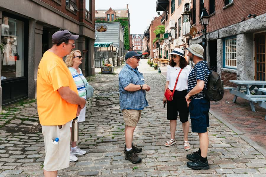 Portland, Maine: 2-Hour Guided History Tour - Eastern Cemetery and the city’s older voices