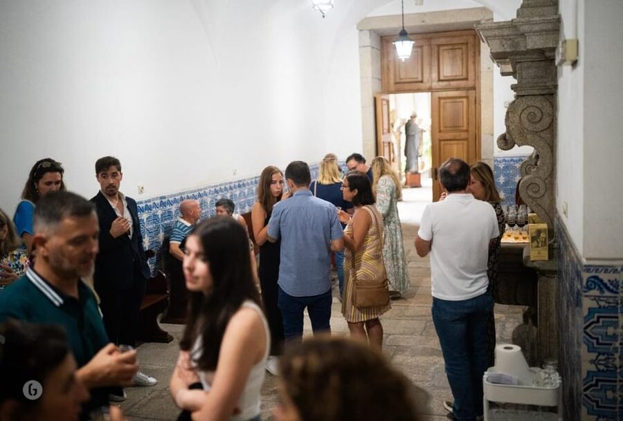 “Porto: Fado Show with Guided Tour in a Historic Monastery” - The monastery tour gives the music a setting