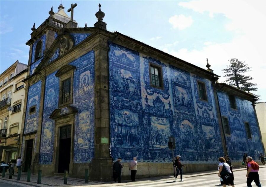 Porto: Historic City Center Walking Tour - Aliados Avenue and Porto’s civic center