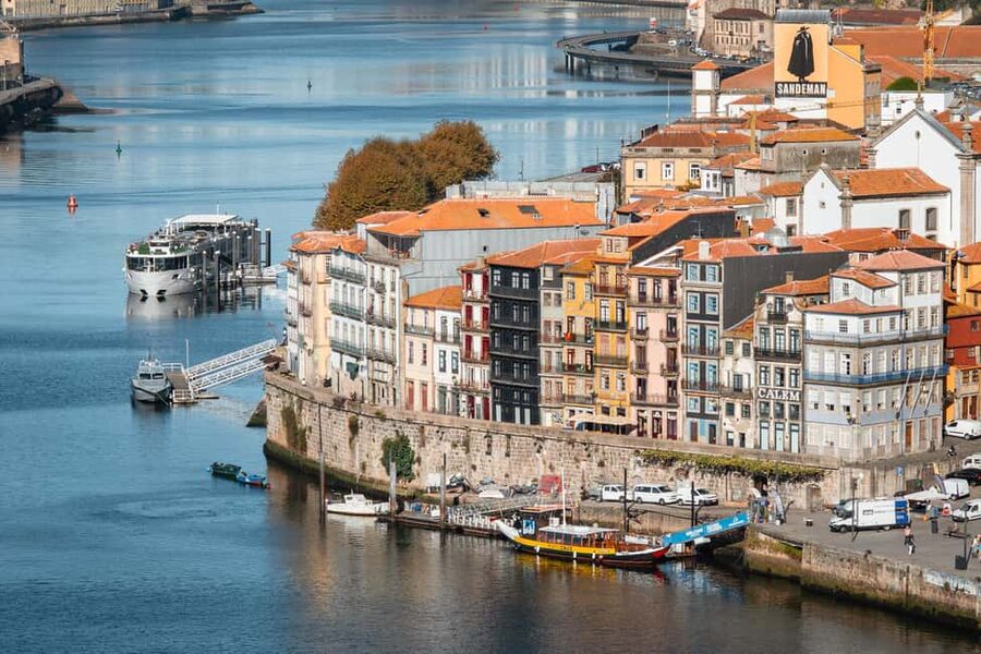 Porto: Private & Flexible Walking Tour in Historic Center - Key points at a glance