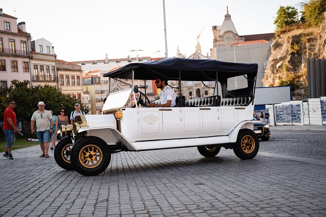 Porto: Private Tour to the Historic Center in a Classic Car - Key points to know before booking