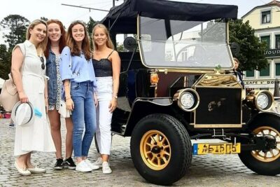 Private Tour to the Historic Center in a Classic Car