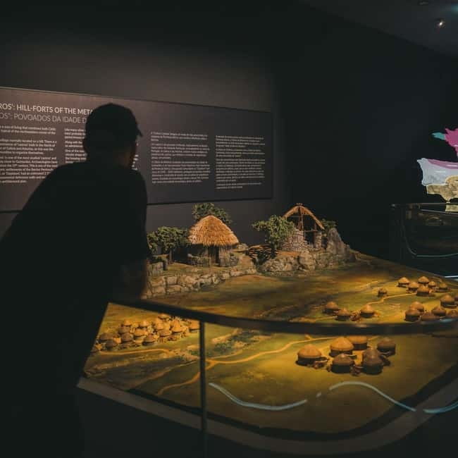 Porto Region Museum: a Thousand Years Of History - Video mapping brings old events to life