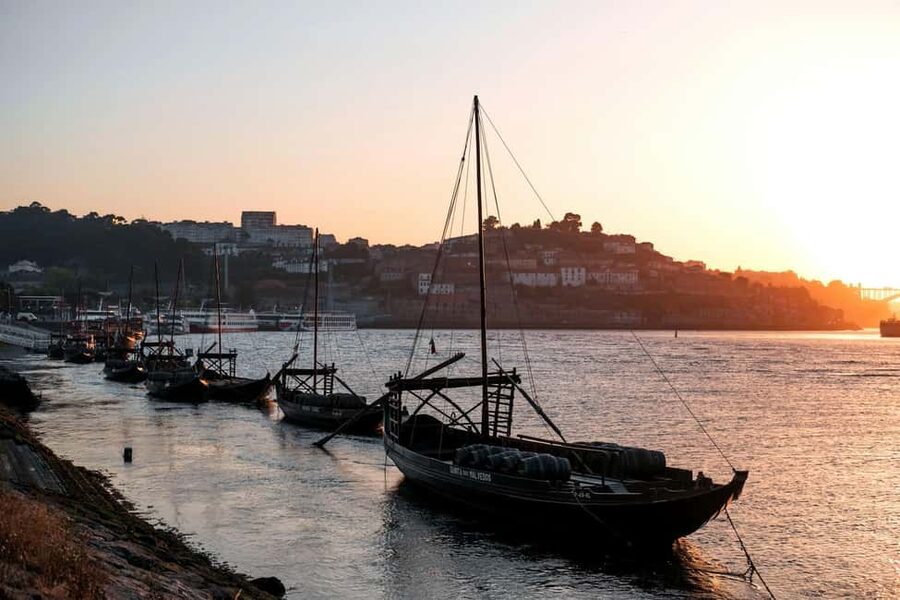 Porto: Walking Tour Through History, Culture & Amazing Views - What the $4.71 price really offers