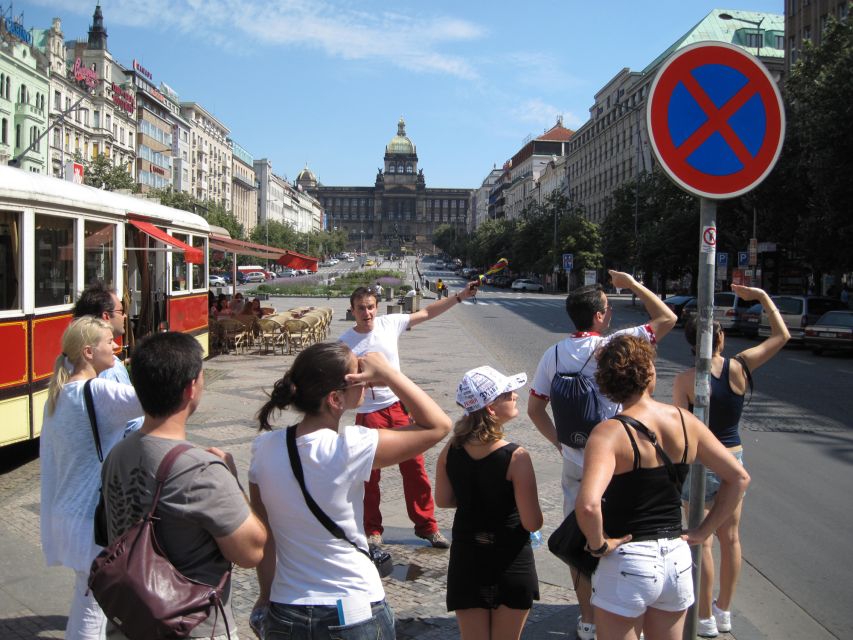 Prague: Communism History and Nuclear Bunker Guided Tour - Entering the 1950s nuclear bunker
