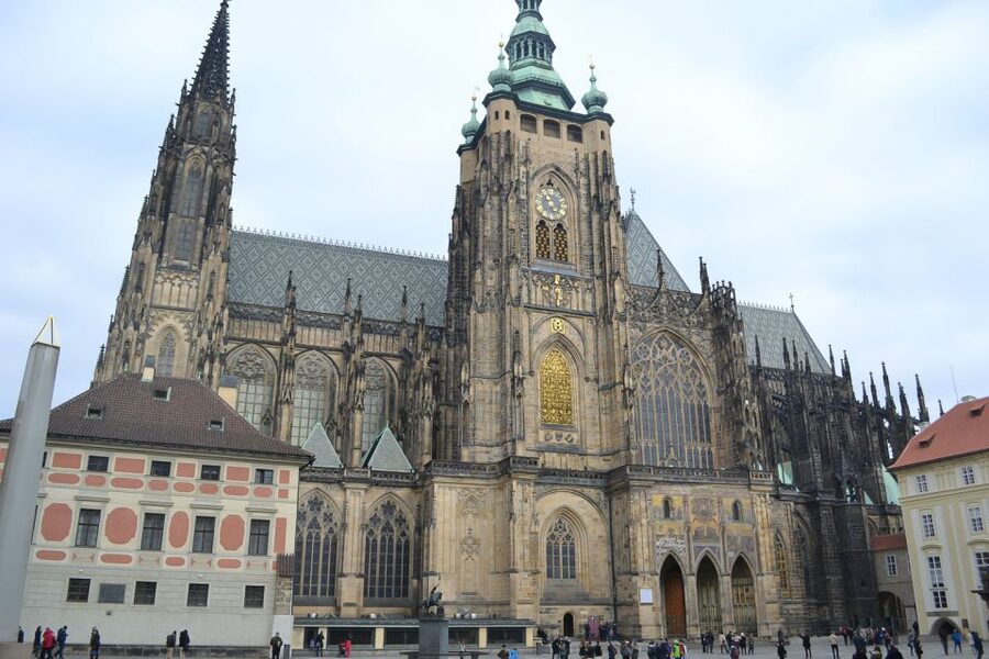 Prague: Historic City Center Bus Tour with Top Sights - Key points to know before you go