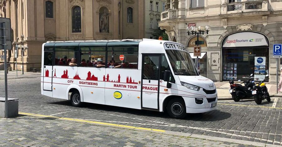 Prague: Historic City Center Bus Tour with Top Sights - Who should book this ride?