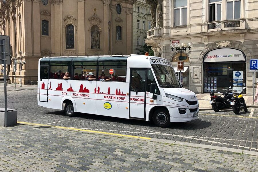 Prague: Historic City Center Bus Tour with Top Sights - Lesser Town and the return to Pařížská 1