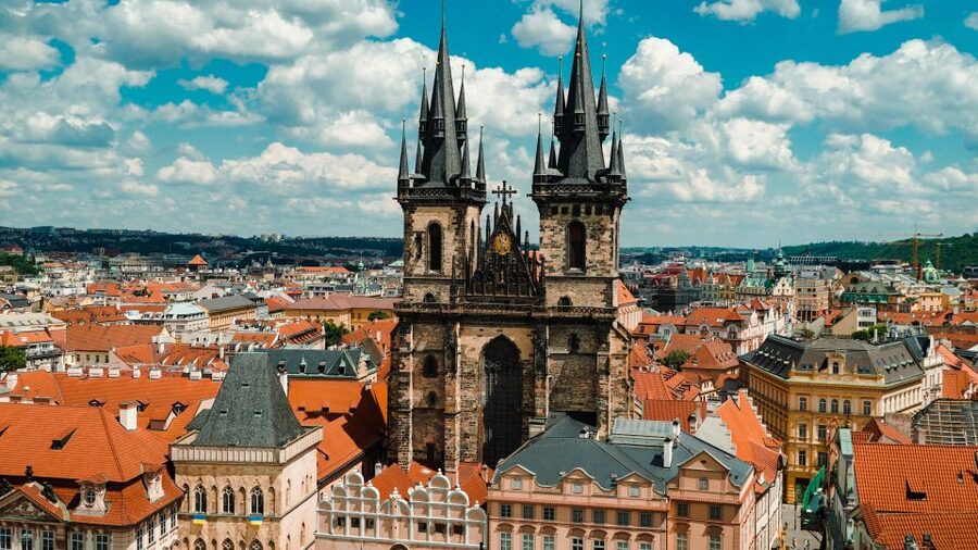 Prague: Top Sights and Historic Center Introduction Tour - Old Town Square and the Astronomical Clock