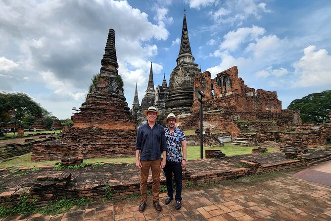 Private Floating Market and Historical Ayutthaya Sightseeing Tour - Guides, vehicles, and the private format