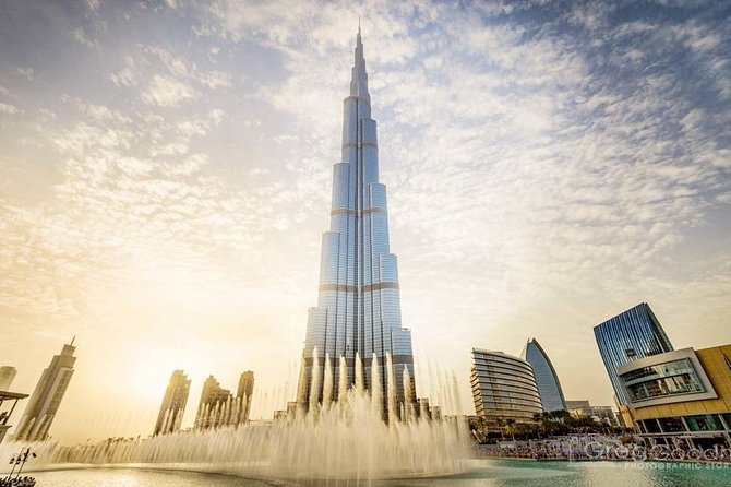 Private Full Day Old Heritage & Modern Dubai City Tour with Lunch - Burj Khalifa and Dubai Mall