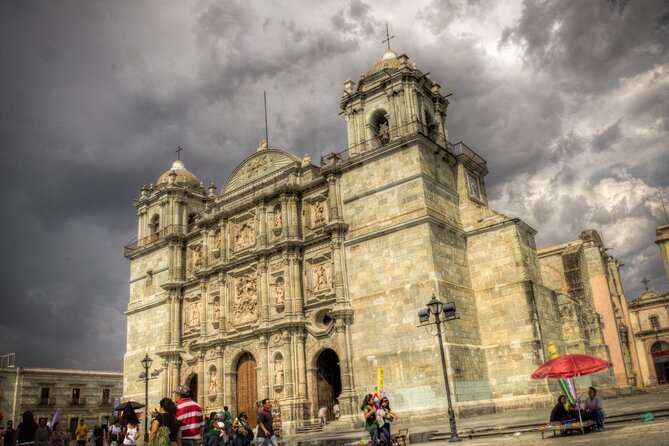 Private Historic City Tour + Street Food of Oaxaca - Best Rated - Guides and communication