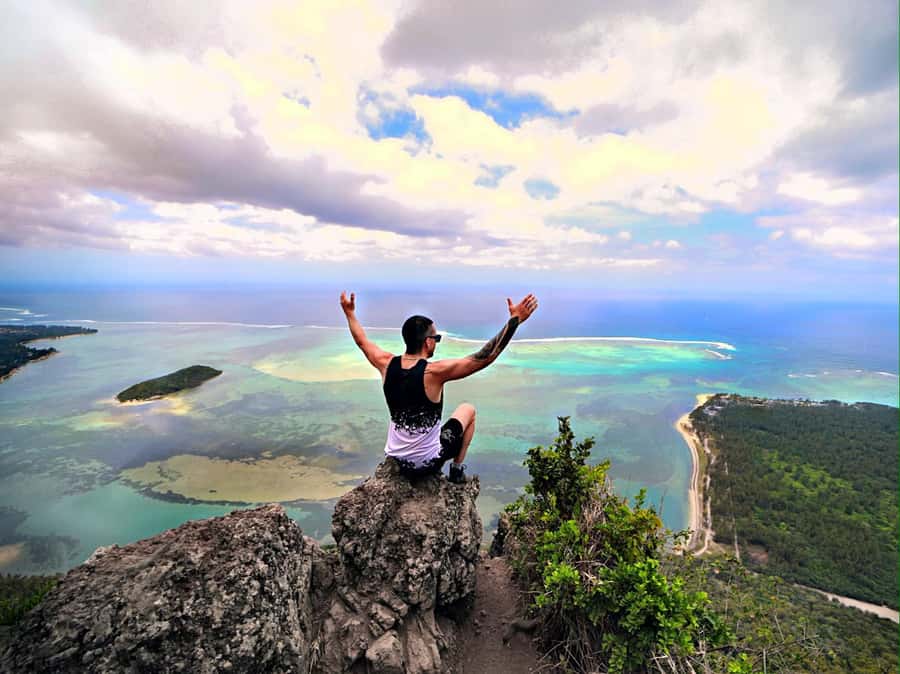 PRIVATE LeMorne Mountain Picturesque Hike-UNESCO Recognised - The steep section where guidance matters most