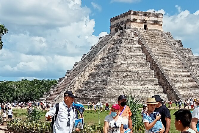 Private Tour in Chichen Itza Official History Guide - Beginning with Kukulcan and the northern section