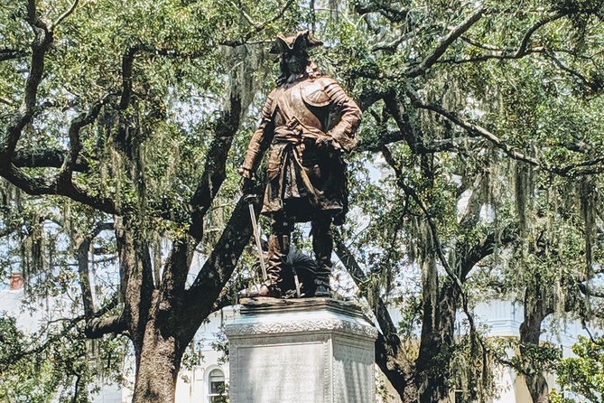 Private Tour of Savannah's Historic/Victorian Districts & Bonaventure Cemetery - The Victorian District and its different character