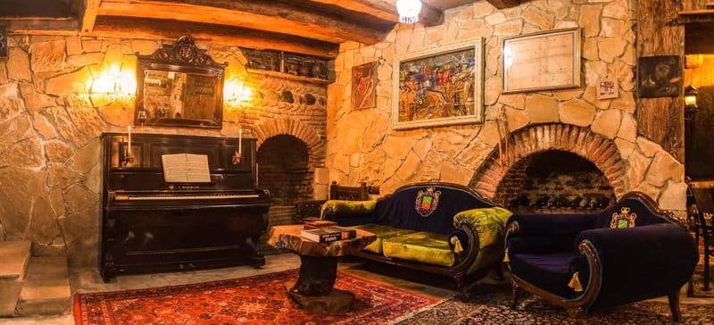 Private Wine tasting in Historic Karalashvili Wine Cellar - Entering Tbilisi’s 200-year-old wine cellar