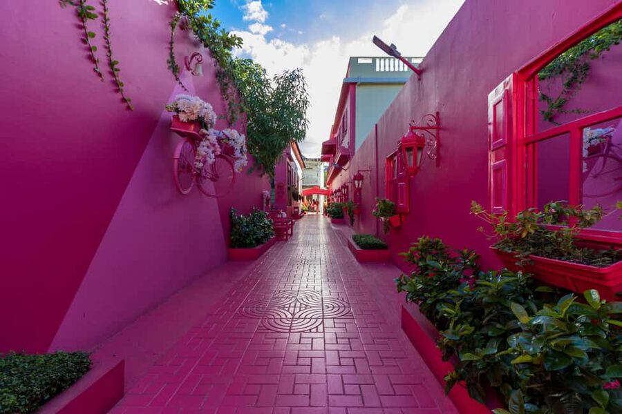 Puerto Plata: City tour through the historic old town - Calle 30 Marzo and La Chocolatería