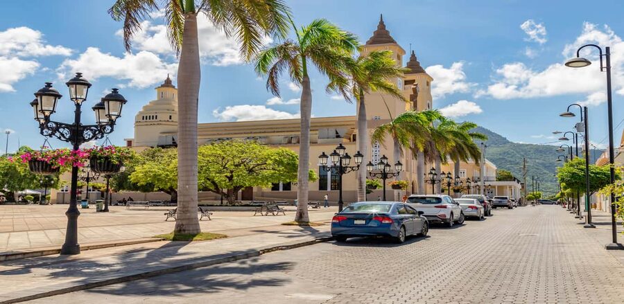 Puerto Plata: City tour through the historic old town - The Malecon and Puerto Plata photo sign