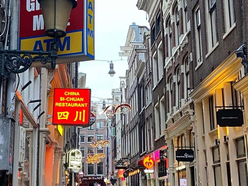 REDKULT: Red Light District & Historical City Center - Practical comfort and accessibility concerns